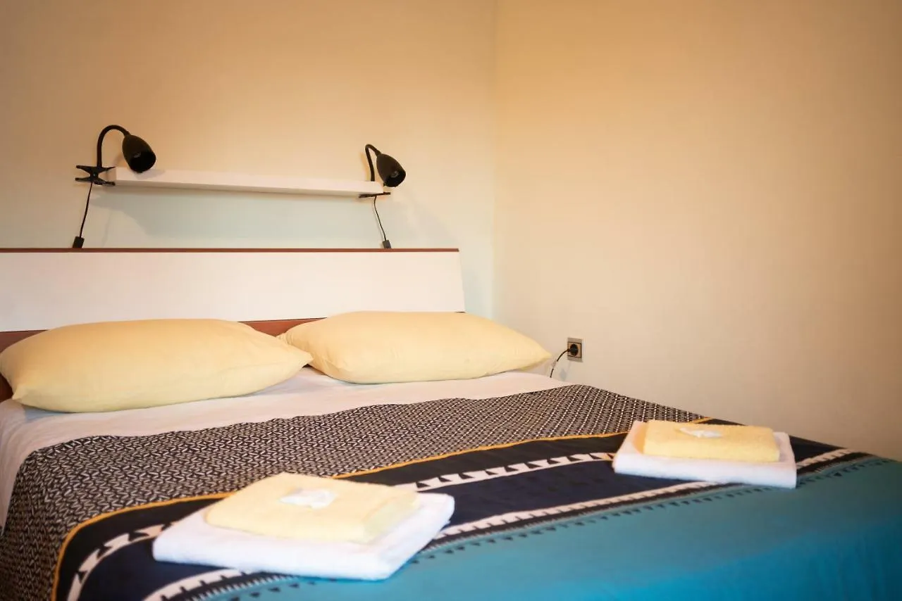 Kuca Za Odmor Bluzovi Apartamento Cres Croácia
